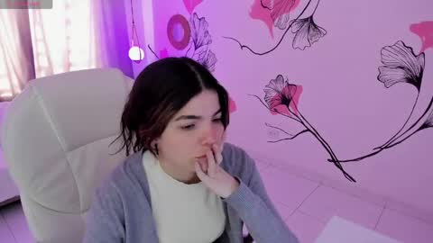 Kendall online show from April 12, 2026, 1:05 pm