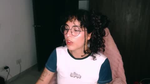 giny_bean online show from March 23, 2026, 2:04 am