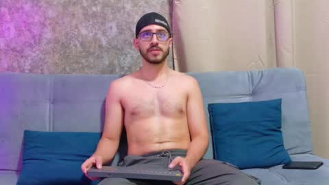 Gio online show from September 17, 2025, 10:00 pm