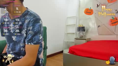 gio_lorenz online show from November 3, 2025, 12:39 pm