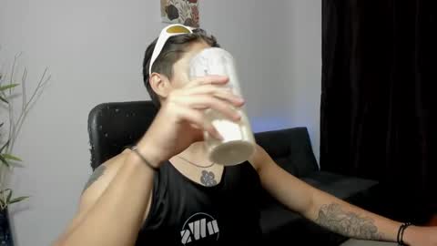 GioRusso online show from December 14, 2024, 11:45 pm