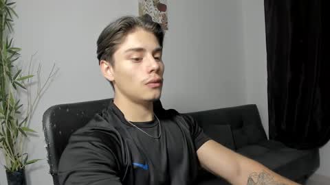 GioRusso online show from December 20, 2024, 1:36 am