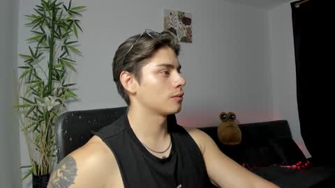 GioRusso online show from January 10, 2025, 2:25 am