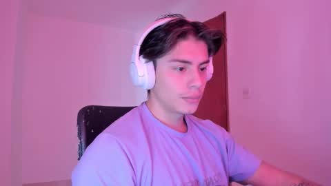 GioRusso online show from October 18, 2025, 7:03 pm