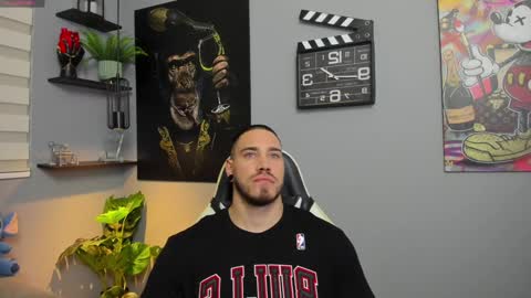 Snapshot of giorgio_leone2 chatting on January 3, 2025, 3:49 am Giorgio leone online show from January 3, 2025, 3:49 am