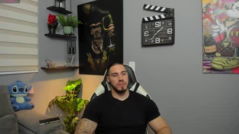 Snapshot of giorgio_leone2 chatting on January 4, 2025, 12:27 am Giorgio leone online show from January 4, 2025, 12:27 am