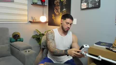 Snapshot of giorgio_leone2 chatting on May 5, 2026, 11:13 pm Giorgio leone online show from May 5, 2026, 11:13 pm