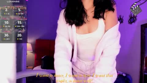 Giovanna  online show from October 22, 2025, 6:24 am