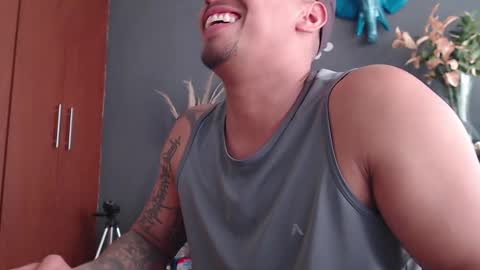 piggy boy online show from January 12, 2025, 8:03 pm