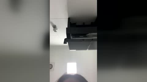 girl433 online show from December 15, 2025, 4:44 pm