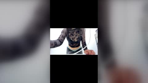 girl433 online show from December 19, 2025, 1:07 pm