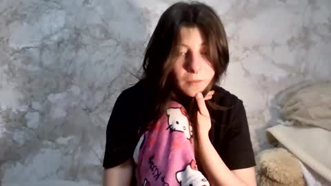 girl_cute007 online show from March 11, 2026, 10:05 pm