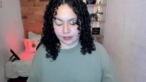 Snapshot of girl_inline chatting on February 13, 2025, 8:55 pm girl_inline online show from February 13, 2025, 8:55 pm