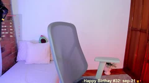 Snapshot of girl_inline chatting on September 9, 2025, 11:59 pm girl_inline online show from September 9, 2025, 11:59 pm