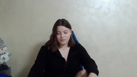 girl_leya online show from December 12, 2024, 7:26 pm