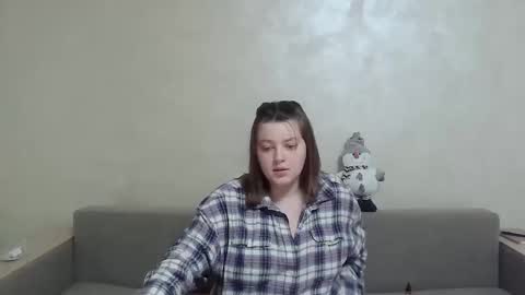 girl_leya online show from December 18, 2024, 2:21 am