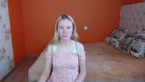 Katia online show from September 21, 2025, 1:57 pm