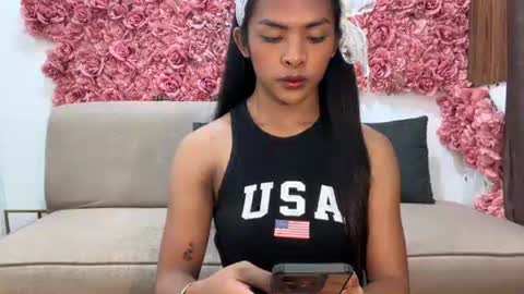 queen ronna online show from October 8, 2025, 4:54 am