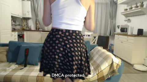 Girlfriend online show from January 2, 2025, 3:29 pm