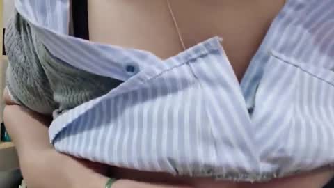 girlhanoi online show from September 20, 2025, 2:34 am