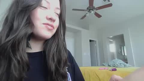 Snapshot of girlnextdoor702 chatting on January 6, 2025, 5:49 pm Jasmine online show from January 6, 2025, 5:49 pm