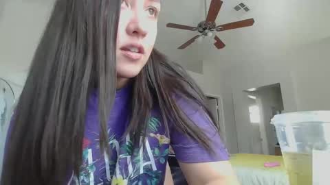 Snapshot of girlnextdoor702 chatting on January 21, 2025, 6:23 pm Jasmine online show from January 21, 2025, 6:23 pm
