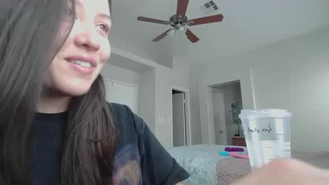 Snapshot of girlnextdoor702 chatting on March 3, 2025, 9:05 pm Jasmine online show from March 3, 2025, 9:05 pm
