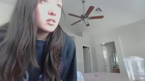 Snapshot of girlnextdoor702 chatting on March 4, 2025, 10:05 pm Jasmine online show from March 4, 2025, 10:05 pm