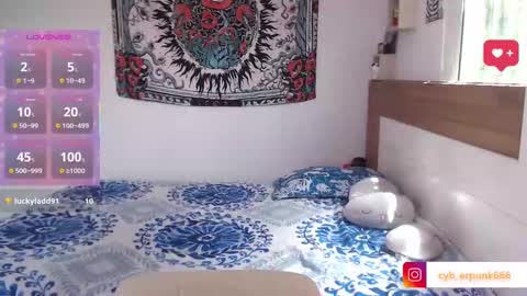 Ann online show from October 8, 2025, 3:42 pm