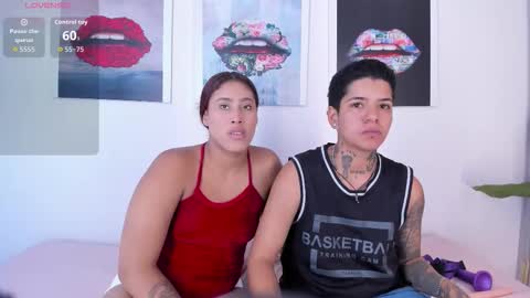 girls_inlove online show from October 24, 2025, 12:23 pm