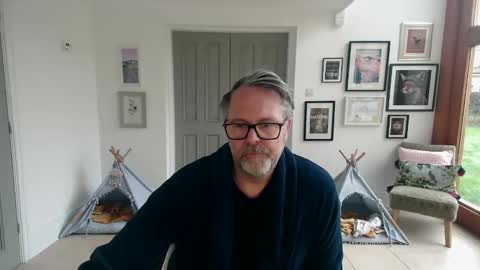 girlsandbikes online show from January 11, 2026, 10:42 am