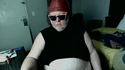 Snapshot of girthmason chatting on January 19, 2025, 5:26 am Girth online show from January 19, 2025, 5:26 am
