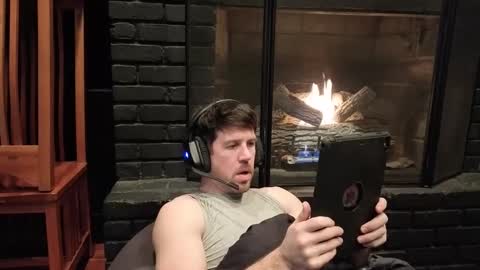 croyal09 online show from December 15, 2024, 9:42 pm