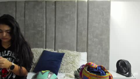     online show from January 30, 2025, 11:01 am