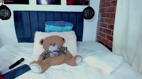  Kylie  online show from April 7, 2026, 4:02 am