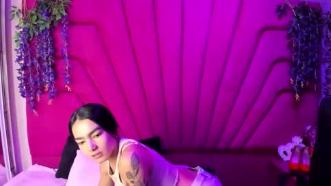 gisell_squirt online show from October 7, 2025, 11:29 am