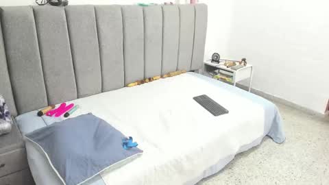 giselle_james online show from February 18, 2026, 8:16 pm