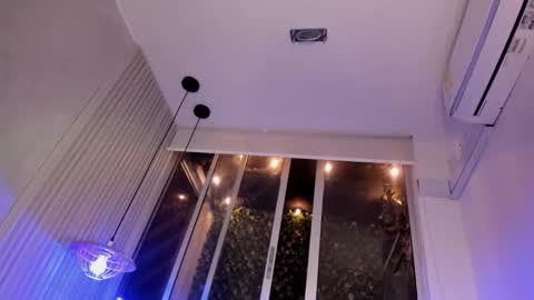 Evelyn  online show from November 7, 2025, 3:50 am