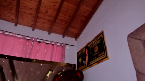 Snapshot of giselreyes1 chatting on December 21, 2024, 6:23 pm . Gisel Reyes . online show from December 21, 2024, 6:23 pm