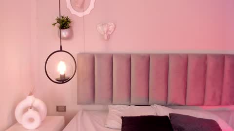   online show from February 2, 2025, 7:14 pm