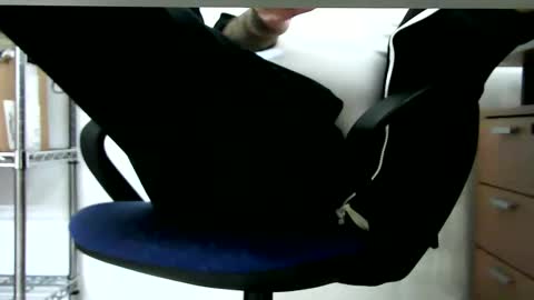 Snapshot of gitano691 chatting on December 27, 2024, 10:23 am gitano691 online show from December 27, 2024, 10:23 am