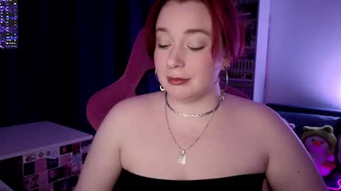 Snapshot of gitera_ chatting on August 5, 2026, 9:17 pm AlexaMillis online show from August 5, 2026, 9:17 pm