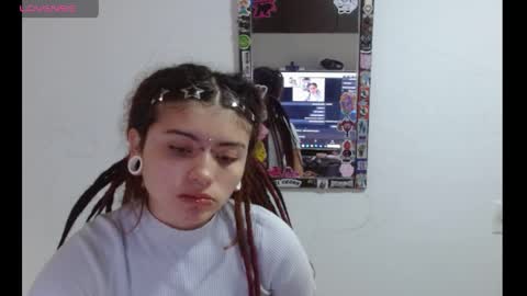 Snapshot of giulietta_mon chatting on May 4, 2026, 2:13 pm Giulietta online show from May 4, 2026, 2:13 pm