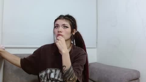 Snapshot of giulietta_mon chatting on June 22, 2026, 3:47 am Giulietta online show from June 22, 2026, 3:47 am