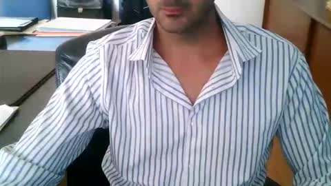 giuseppevai1 online show from September 8, 2025, 2:16 pm