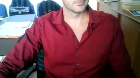 giuseppevai1 online show from September 18, 2025, 9:11 am