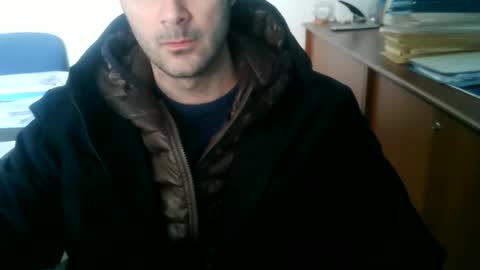 giuseppevai1 online show from February 13, 2026, 9:27 am