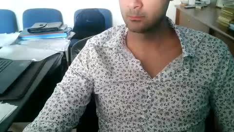 giuseppevai1 online show from April 10, 2026, 2:55 pm