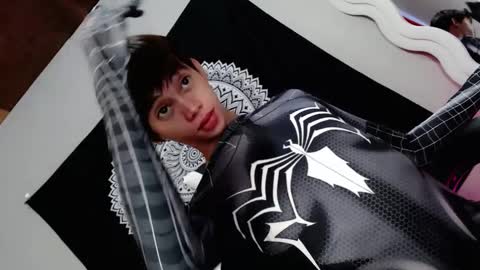 Snapshot of givemethrillx chatting on February 20, 2025, 6:17 am givemethrillx online show from February 20, 2025, 6:17 am