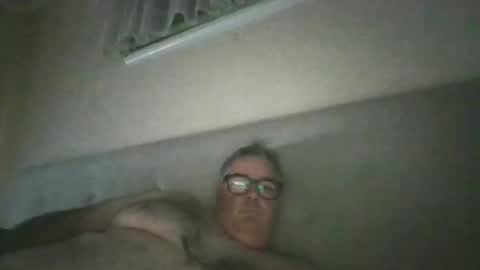 Snapshot of gixxer06 chatting on May 1, 2026, 5:56 am bi Gixxer online show from May 1, 2026, 5:56 am